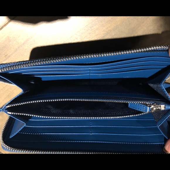 ! SOLD! MCM Zip Around Wallet - Picture 4 of 6